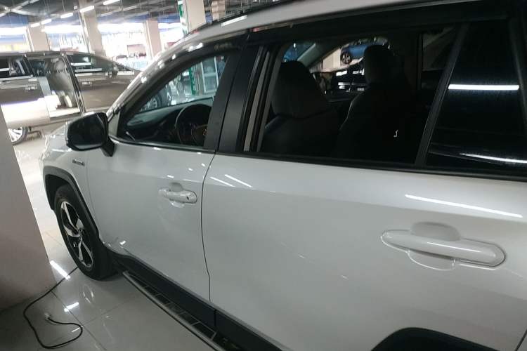 Used Toyota RAV4 2022 Dual-Engine 2.5L E-CVT Four-Wheel Drive Elite Plus Edition Left Side
