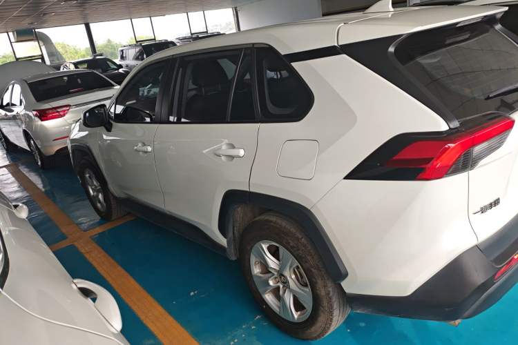 Used Toyota RAV4 2022 2.0L CVT Two-Wheel Drive Urban Edition Left Side