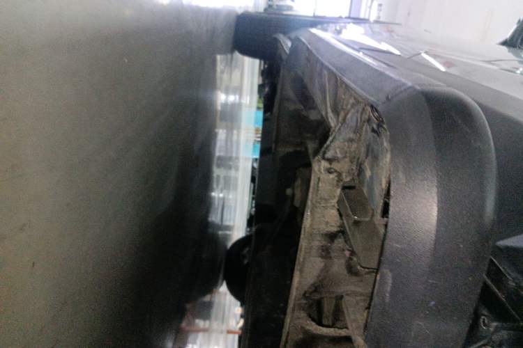 Used Toyota RAV4 2022 Dual-Engine 2.5L E-CVT Four-Wheel Drive Elite Plus Edition Left Side Sill