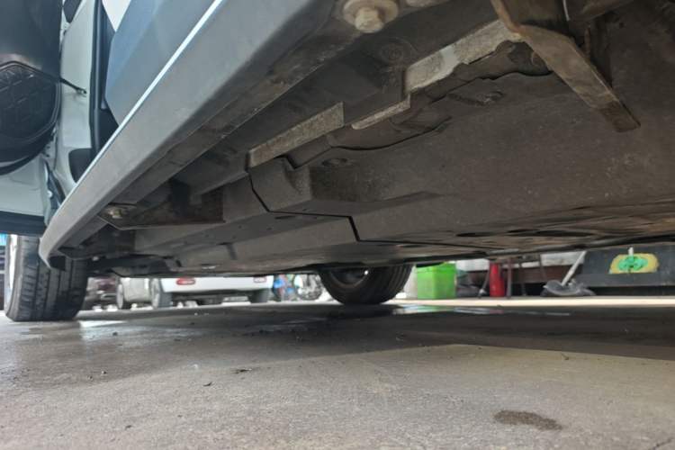 Used Toyota RAV4 2022 2.0L CVT Two-Wheel Drive Fashion Edition Left Side Sill