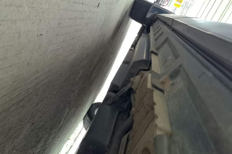 Used Toyota RAV4 2022 Dual-Engine 2.5L E-CVT Four-Wheel Drive Elite Plus Edition Left Side Sill