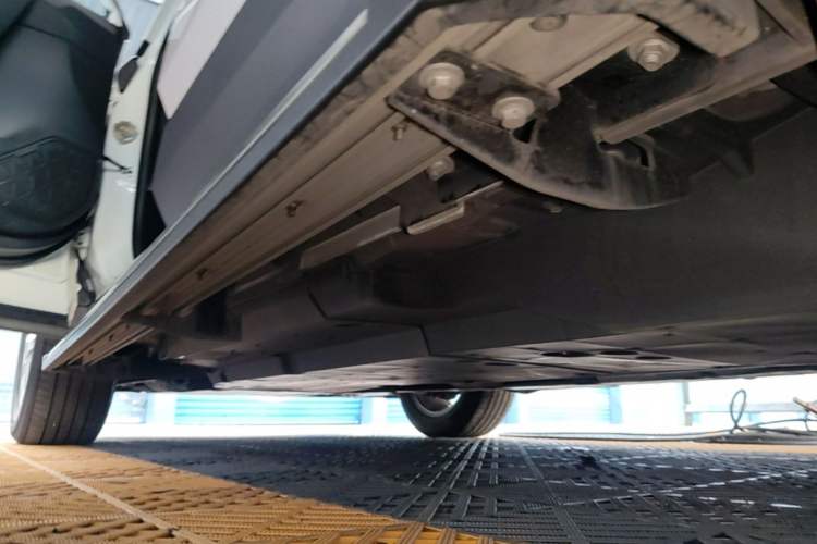 Used Toyota RAV4 2022 2.0L CVT Two-Wheel Drive Fashion Edition Left Side Sill