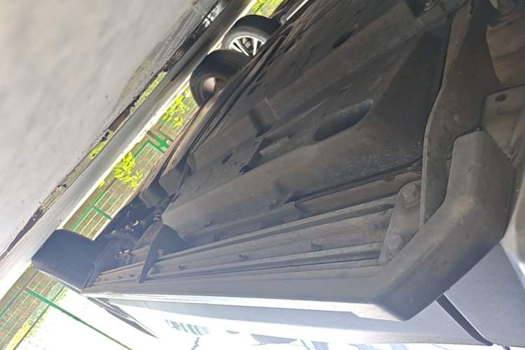 Used Toyota RAV4 2022 Dual-Engine 2.5L E-CVT Two-Wheel Drive Elite Edition Left Side Sill