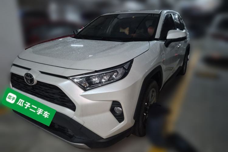 Used Toyota RAV4 2022 2.0L CVT Two-Wheel Drive Fashion Edition Guazi used car, China used car export, Used car for sale, Used  cars, Cheapest cars for sale