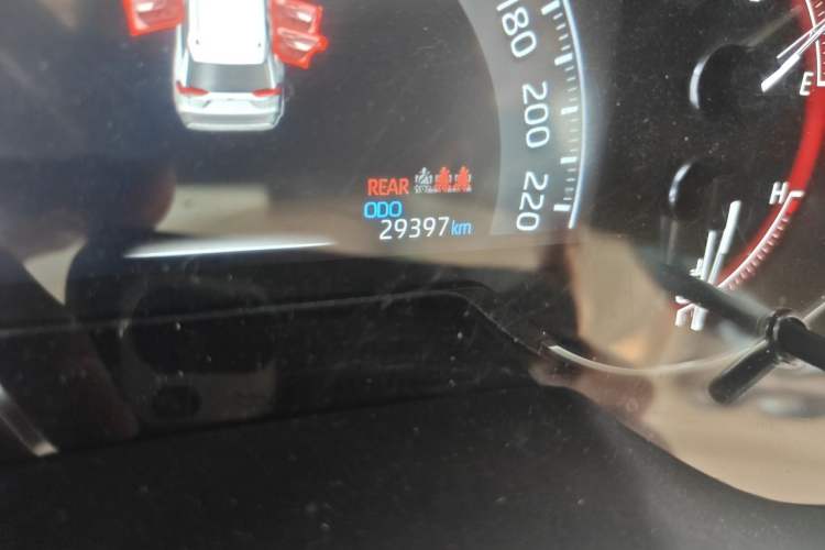 Used Toyota RAV4 2022 2.0L CVT Two-Wheel Drive Fashion Plus Edition Odometer Close Up