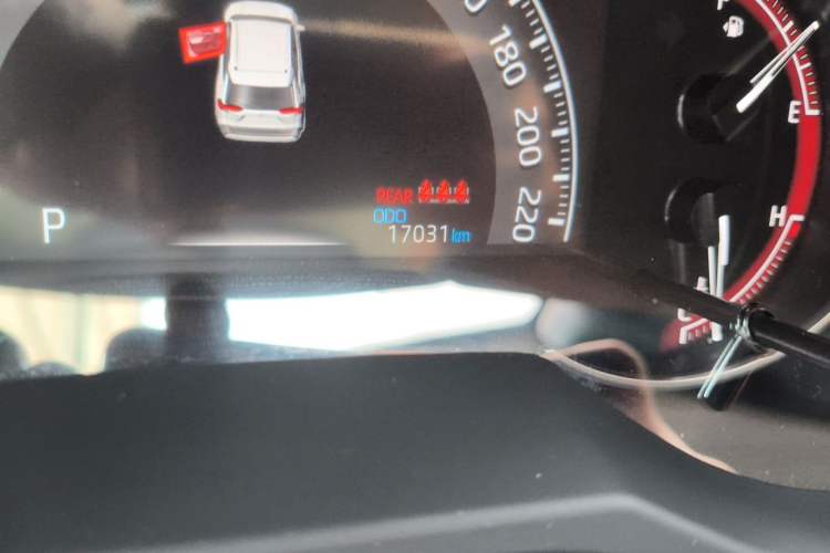 Used Toyota RAV4 2022 2.0L CVT Two-Wheel Drive Prestige Edition Odometer Close Up