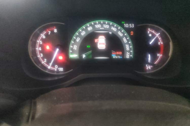 Used Toyota RAV4 2022 2.0L CVT Two-Wheel Drive Fashion Plus Edition Odometer Close Up