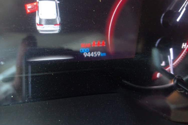 Used Toyota RAV4 2022 2.0L CVT Two-Wheel Drive Fashion Plus Edition Odometer Close Up