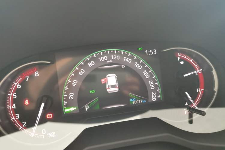 Used Toyota RAV4 2022 2.0L CVT Two-Wheel Drive Fashion Edition Odometer Close Up