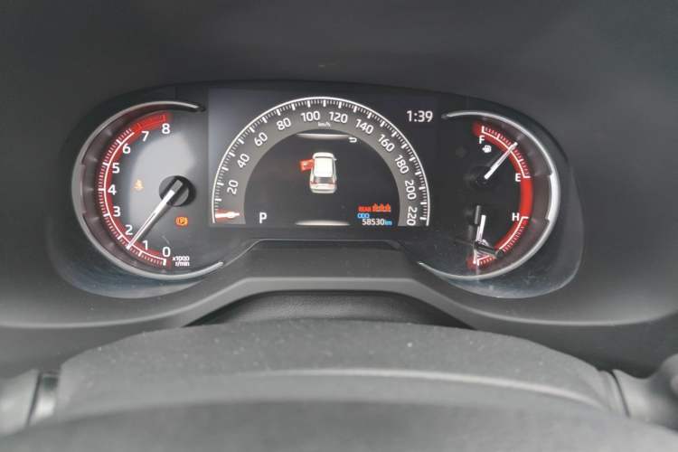 Used Toyota RAV4 2022 2.0L CVT Two-Wheel Drive Fashion Plus Edition Odometer Close Up