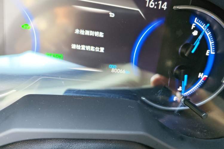 Used Toyota RAV4 2022 Dual-Engine 2.5L E-CVT Two-Wheel Drive Elite Edition Odometer Close Up