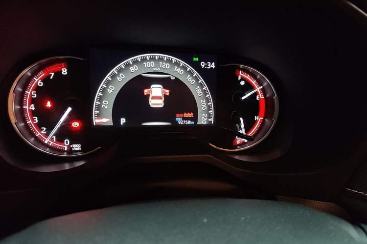 Used Toyota RAV4 2022 2.0L CVT Two-Wheel Drive Fashion Plus Edition Odometer Close Up