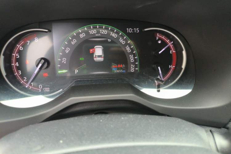 Used Toyota RAV4 2022 2.0L CVT Two-Wheel Drive Fashion Plus Edition Odometer Close Up