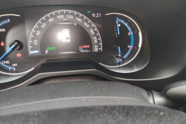 Used Toyota RAV4 2022 Dual-Engine 2.5L E-CVT Two-Wheel Drive Elite Edition Odometer Close Up