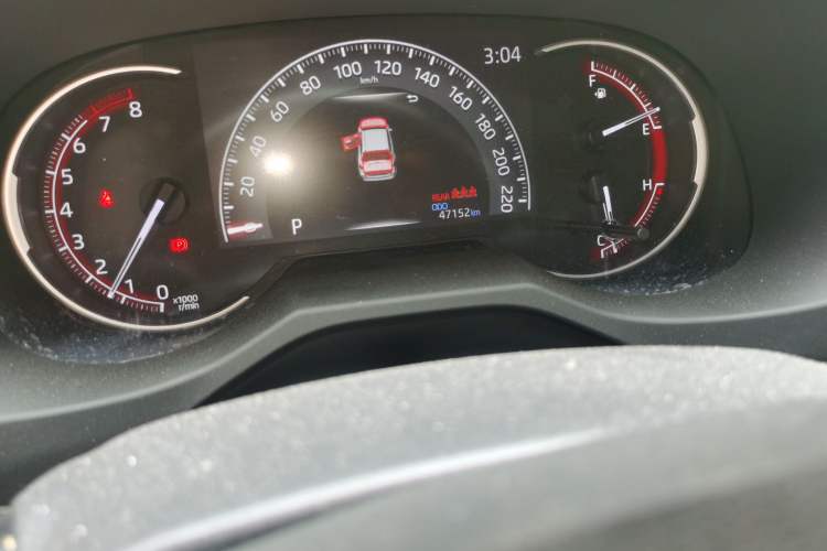 Used Toyota RAV4 2022 2.0L CVT Four-Wheel Drive Premium Edition Odometer Close Up