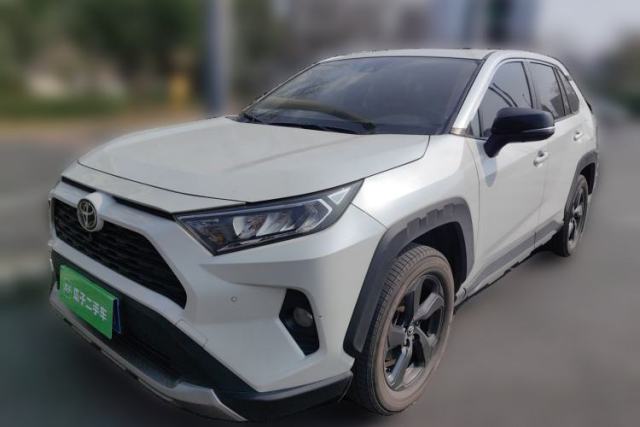 Used Toyota RAV4 2022 2.0L CVT 4x4 Style Plus Edition
