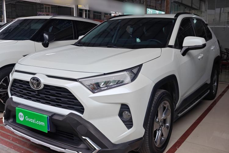 Used Toyota RAV4 2022 2.0L CVT Two-Wheel Drive Fashion Edition Guazi used car, China used car export, Used car for sale, Used Toyota cars, Cheapest cars for sale