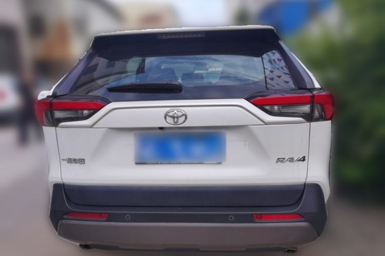 Used Toyota RAV4 2022 2.0L CVT Two-Wheel Drive Fashion Edition Rear