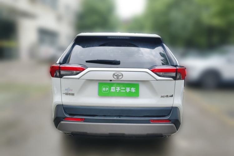 Used Toyota RAV4 2022 2.0L CVT Two-Wheel Drive Fashion Edition Rear
