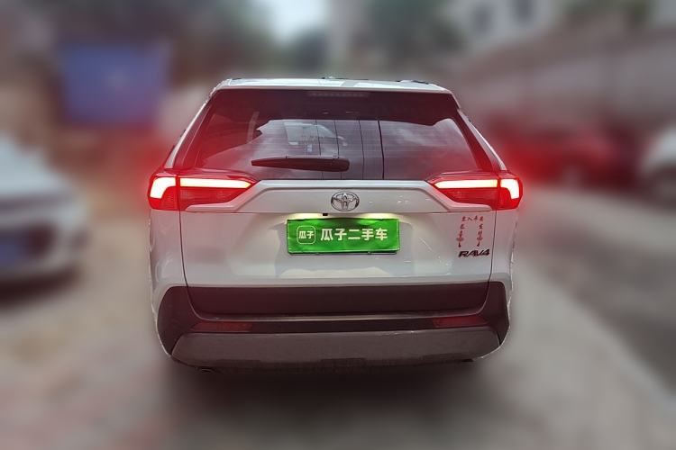 Used Toyota RAV4 2022 2.0L CVT Two-Wheel Drive Fashion Edition Rear