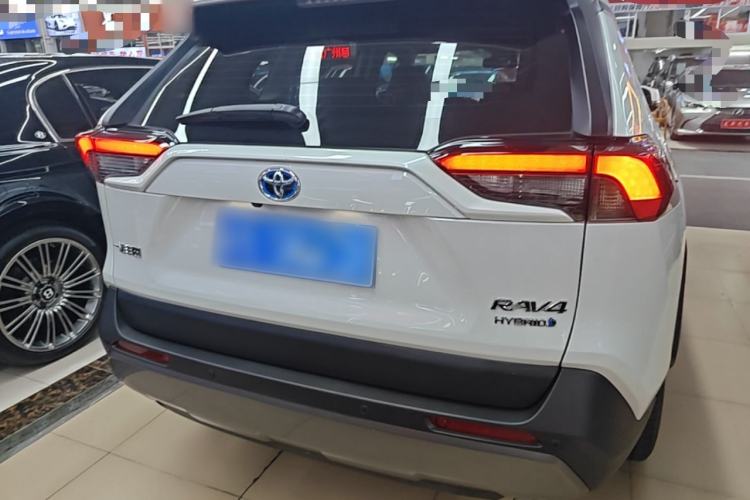Used Toyota RAV4 2022 Dual-Engine 2.5L E-CVT Two-Wheel Drive Elite Edition Rear