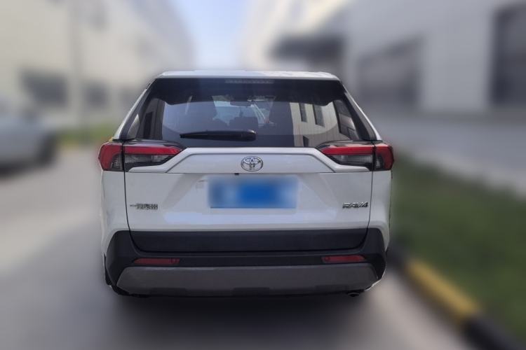 Used Toyota RAV4 2022 2.0L CVT Two-Wheel Drive Fashion Plus Edition Rear