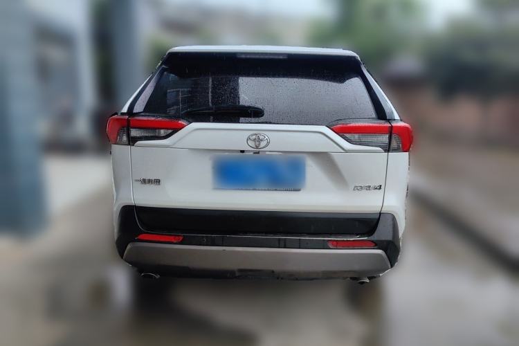 Used Toyota RAV4 2022 2.0L CVT Two-Wheel Drive Fashion Plus Edition Rear