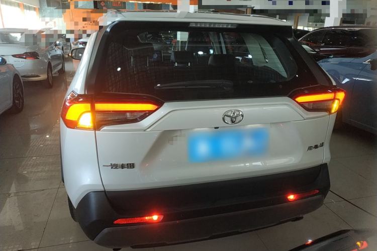 Used Toyota RAV4 2022 2.0L CVT Two-Wheel Drive Fashion Plus Edition Rear