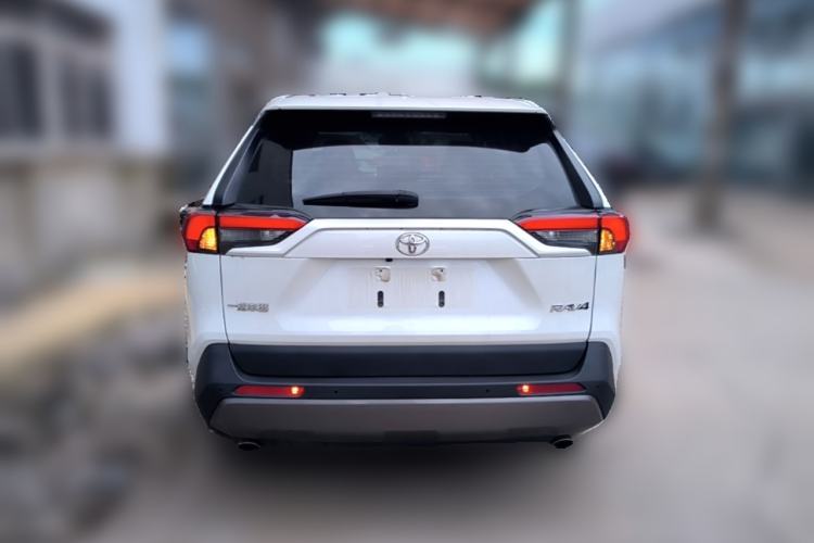 Used Toyota RAV4 2022 2.0L CVT Two-Wheel Drive Fashion Plus Edition Rear