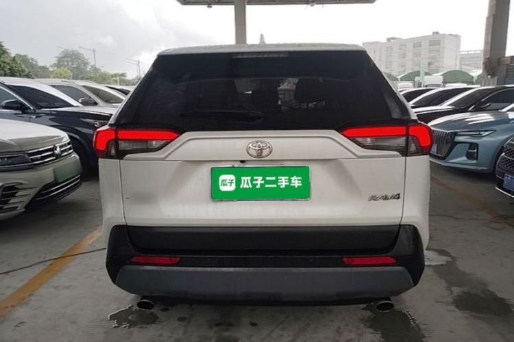 Used Toyota RAV4 2022 2.0L CVT Two-Wheel Drive Fashion Edition Rear