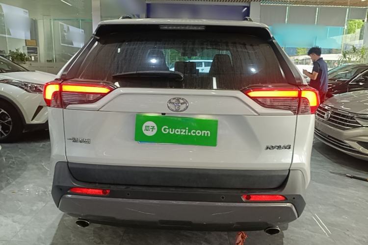 Used Toyota RAV4 2022 2.0L CVT Two-Wheel Drive Fashion Plus Edition Rear