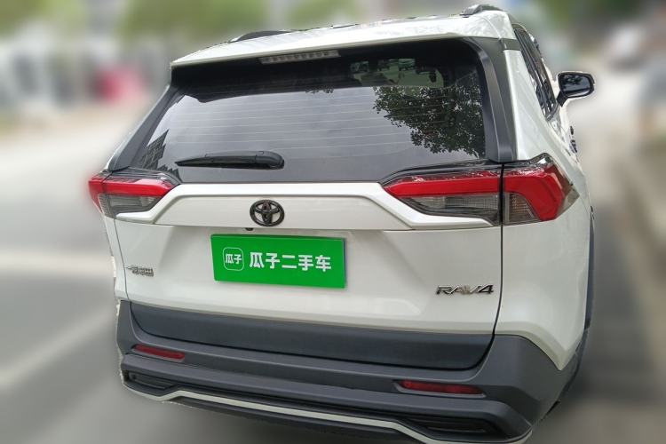 Used Toyota RAV4 2022 2.0L CVT Two-Wheel Drive Fashion Edition Rear