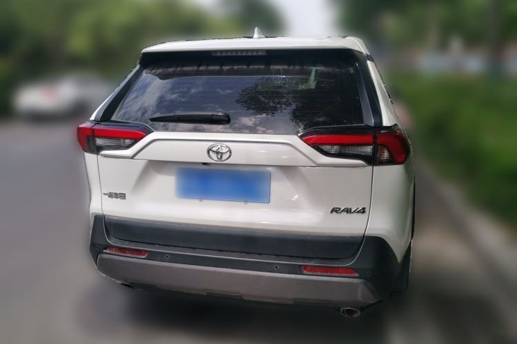 Used Toyota RAV4 2022 2.0L CVT Two-Wheel Drive Fashion Plus Edition Rear