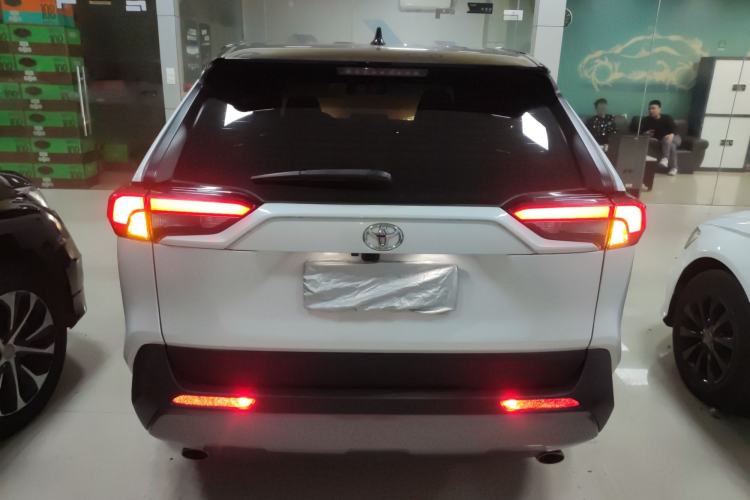 Used Toyota RAV4 2022 2.0L CVT Two-Wheel Drive Fashion Plus Edition Rear