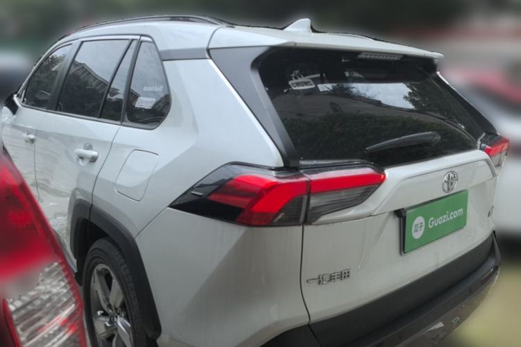 Used Toyota RAV4 2022 2.0L CVT Two-Wheel Drive Fashion Edition Rear Left 45 Deg