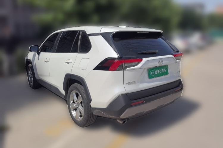 Used Toyota RAV4 2022 2.0L CVT Two-Wheel Drive Fashion Edition Rear Left 45 Deg