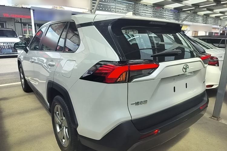 Used Toyota RAV4 2022 2.0L CVT Two-Wheel Drive Fashion Edition Rear Left 45 Deg