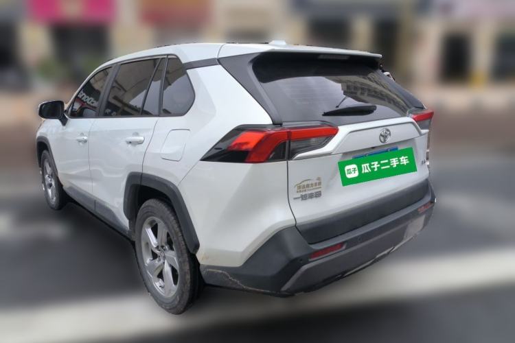 Used Toyota RAV4 2022 2.0L CVT Two-Wheel Drive Fashion Plus Edition Rear Left 45 Deg