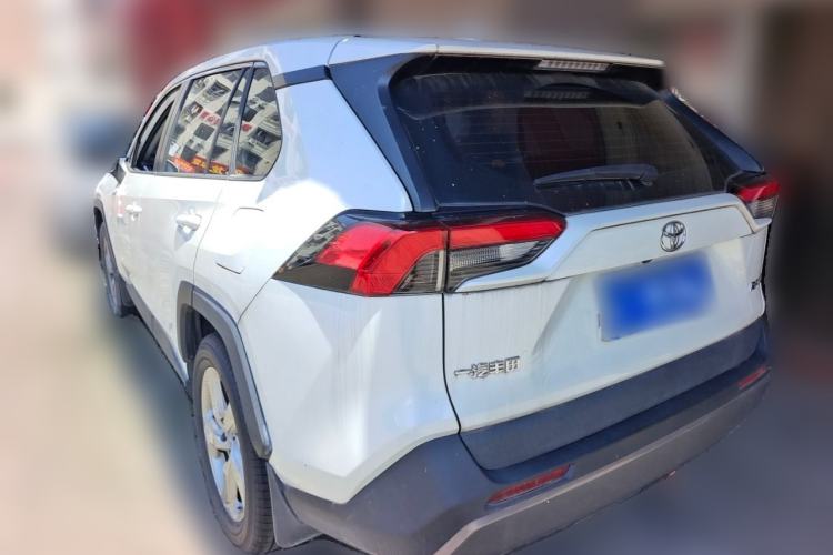 Used Toyota RAV4 2022 2.0L CVT Two-Wheel Drive Fashion Edition Rear Left 45 Deg