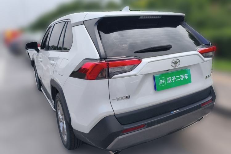Used Toyota RAV4 2022 2.0L CVT Two-Wheel Drive Fashion Plus Edition Rear Left 45 Deg