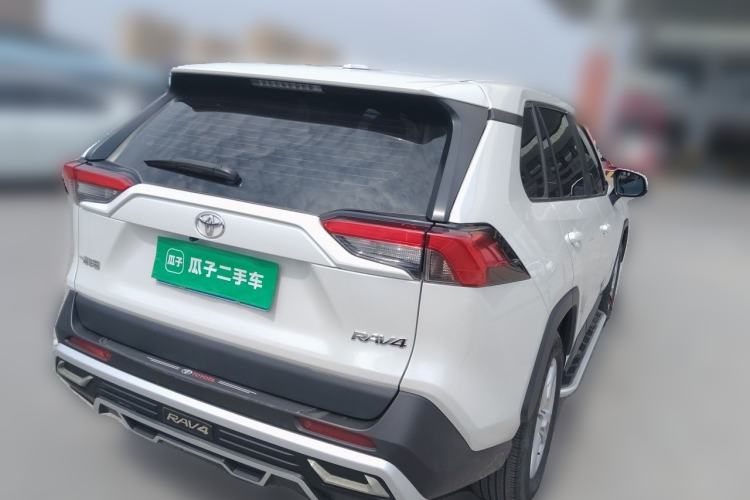 Used Toyota RAV4 2022 2.0L CVT Two-Wheel Drive Urban Edition Rear Right 45 Deg