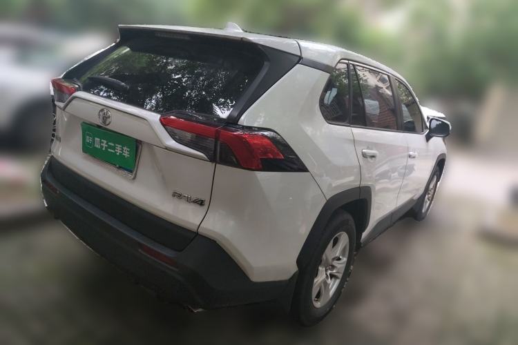 Used Toyota RAV4 2022 2.0L CVT Two-Wheel Drive Urban Edition Rear Right 45 Deg