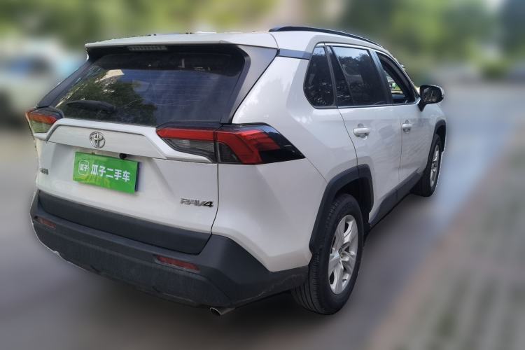 Used Toyota RAV4 2022 2.0L CVT Two-Wheel Drive Urban Edition Rear Right 45 Deg