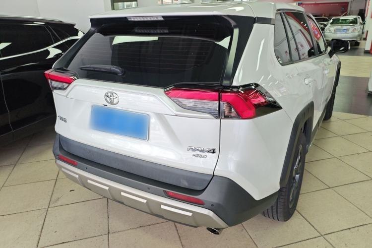 Used Toyota RAV4 2022 2.0L CVT 4x4 Style Plus Edition Rear Right 45 Deg