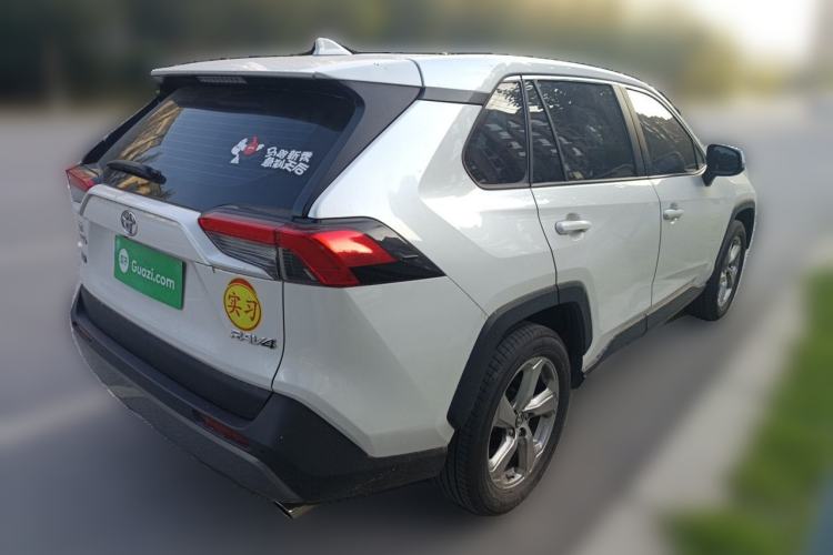 Used Toyota RAV4 2022 2.0L CVT Two-Wheel Drive Fashion Plus Edition Rear Right 45 Deg