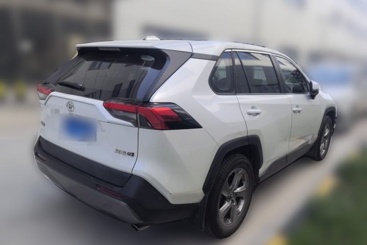 Used Toyota RAV4 2022 2.0L CVT Two-Wheel Drive Fashion Plus Edition Rear Right 45 Deg