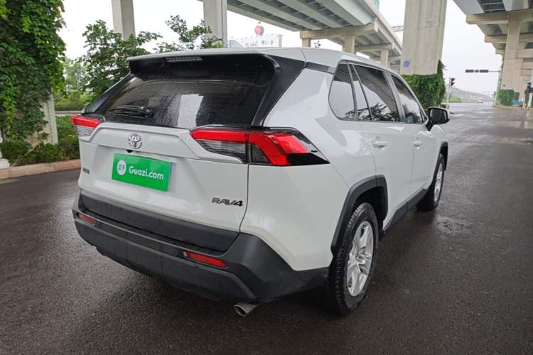 Used Toyota RAV4 2022 2.0L CVT Two-Wheel Drive Urban Edition Rear Right 45 Deg