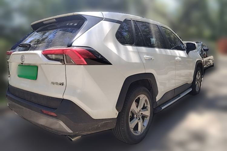 Used Toyota RAV4 2022 2.0L CVT Two-Wheel Drive Fashion Edition Rear Right 45 Deg