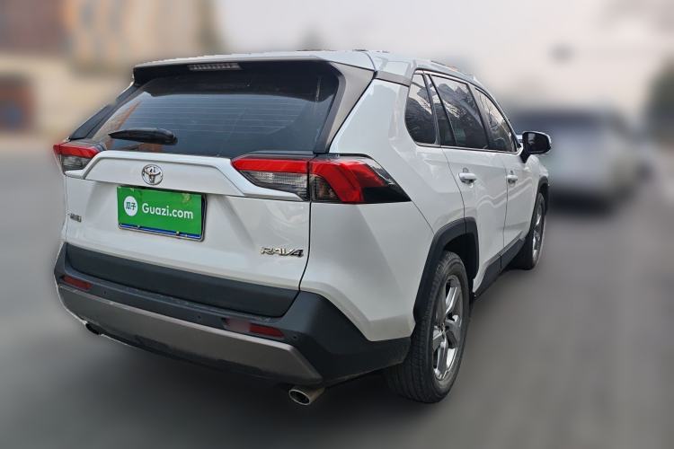Used Toyota RAV4 2022 2.0L CVT Two-Wheel Drive Fashion Plus Edition Rear Right 45 Deg