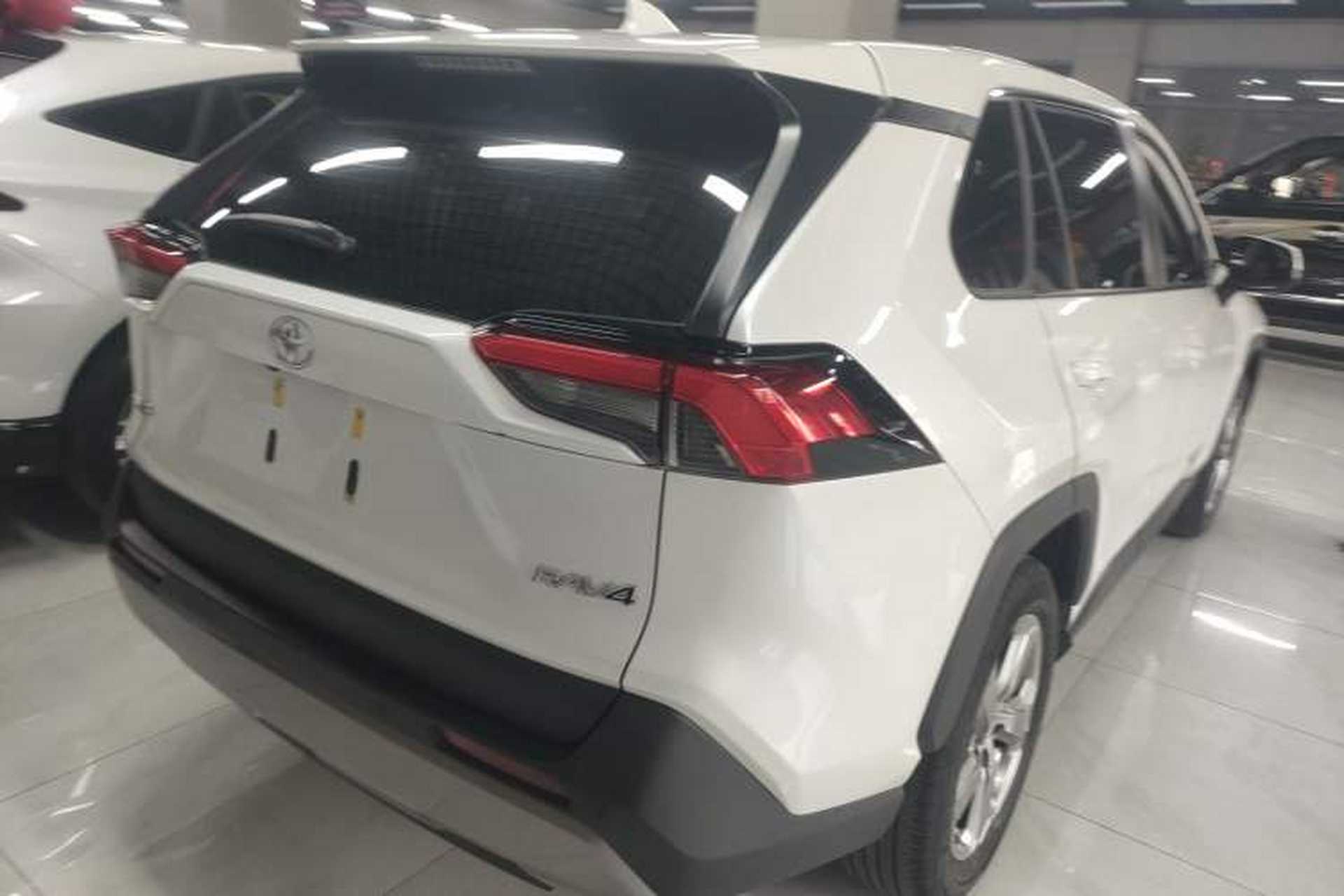Used Toyota RAV4 2022 2.0L CVT Two-Wheel Drive Fashion Plus Edition Rear Right 45 Deg